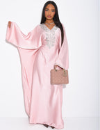 Abaya papillon à cristaux sur le col et les bordures